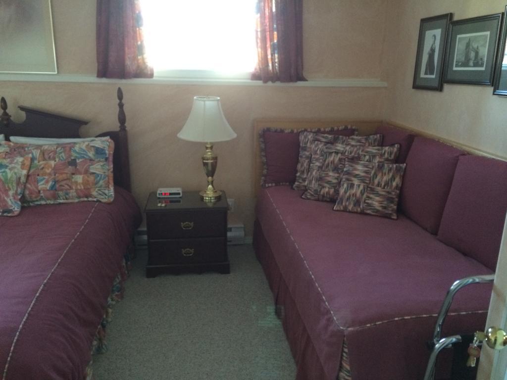 Cedar Heights B&B Cranbrook Oda fotoğraf